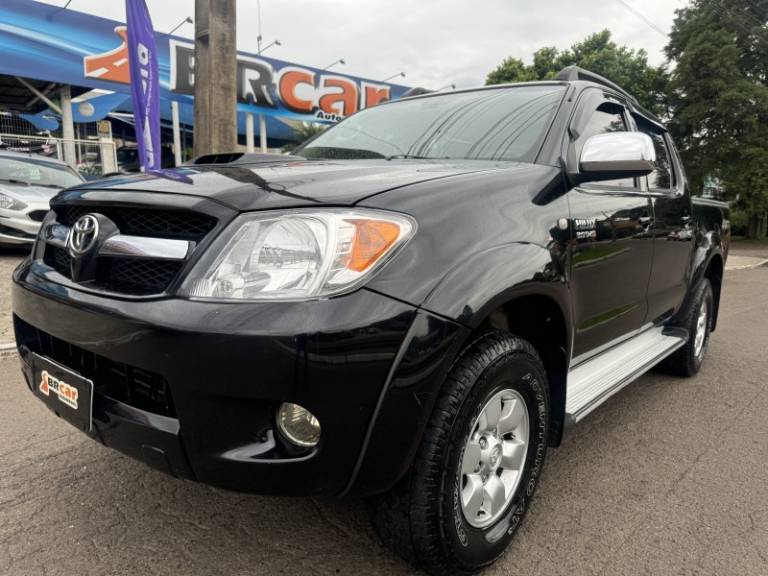 TOYOTA - HILUX - 2006/2007 - Preta - R$ 98.900,00