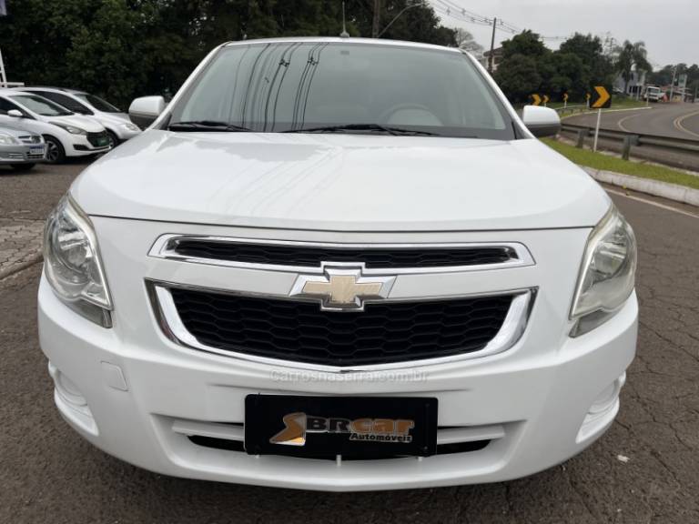 CHEVROLET - COBALT - 2012/2013 - Branca - R$ 44.900,00