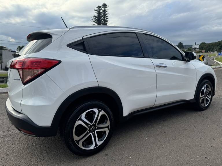 HONDA - HR-V - 2015/2016 - Branca - R$ 92.900,00