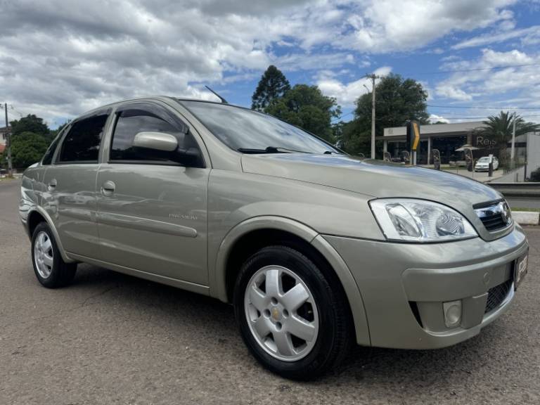 CHEVROLET - CORSA - 2011/2011 - Bege - R$ 33.900,00