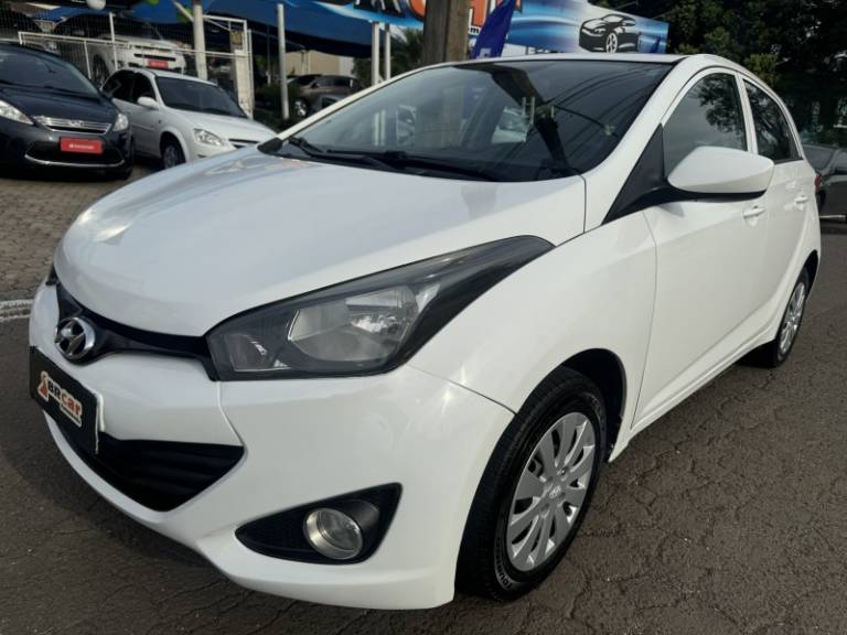 HYUNDAI - HB20 - 2013/2014 - Branca - R$ 39.900,00