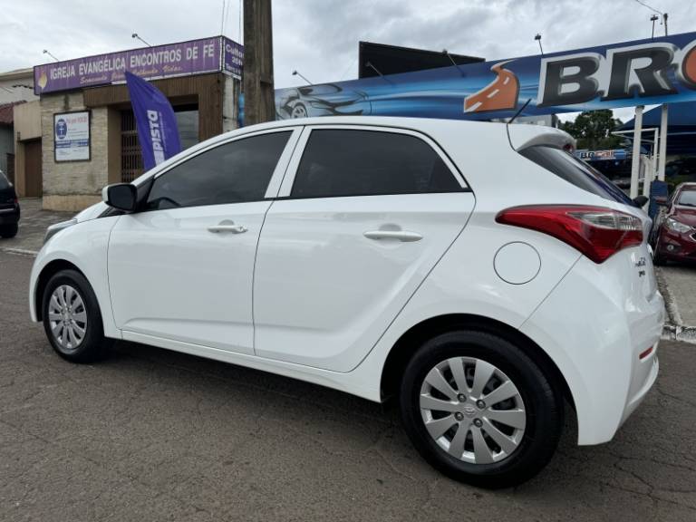 HYUNDAI - HB20 - 2014/2014 - Branca - R$ 45.900,00