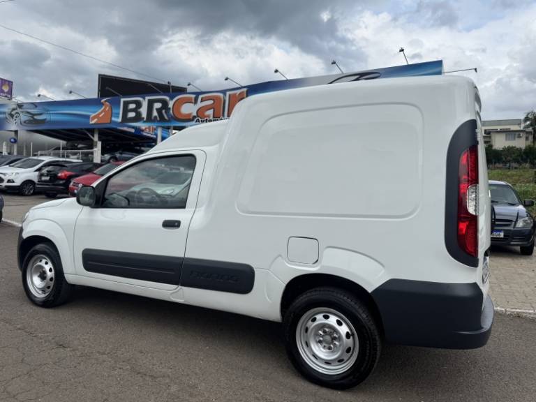 FIAT - FIORINO - 2014/2015 - Branca - R$ 59.900,00