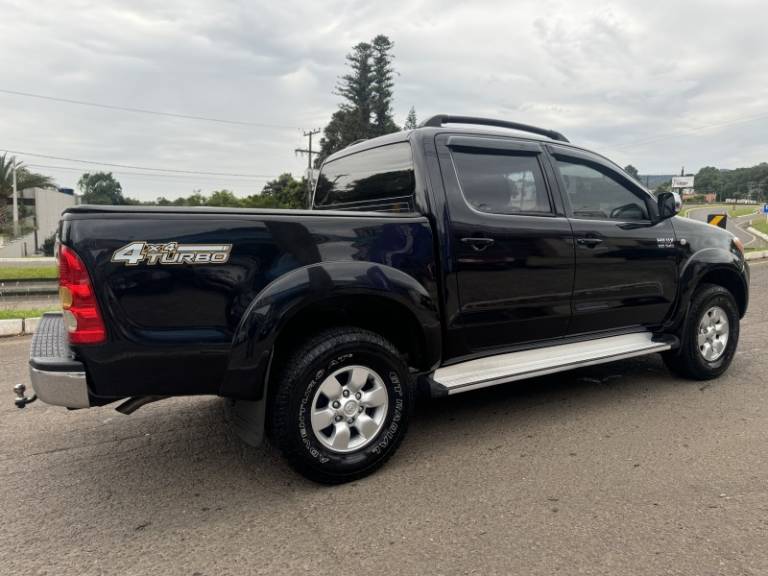 TOYOTA - HILUX - 2006/2007 - Preta - R$ 98.900,00