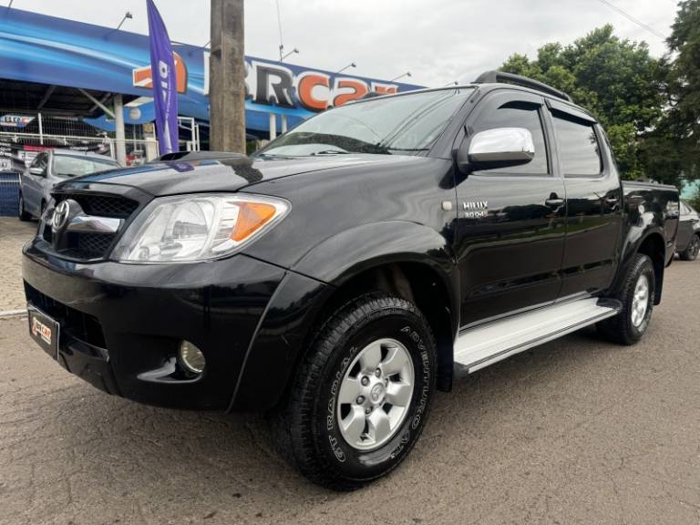 TOYOTA - HILUX - 2006/2007 - Preta - R$ 98.900,00