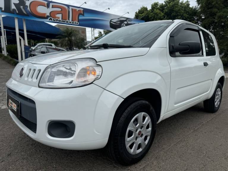 FIAT - UNO - 2014/2014 - Branca - R$ 26.900,00