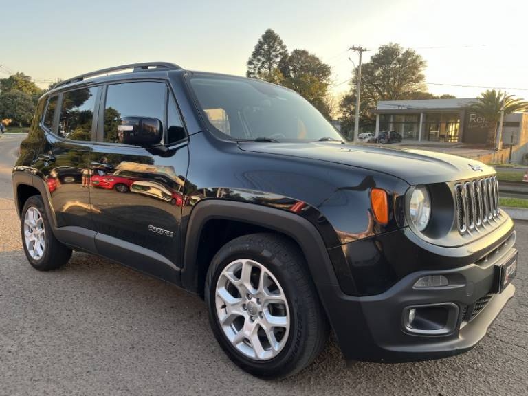 JEEP - RENEGADE - 2016/2017 - Preta - R$ 72.900,00