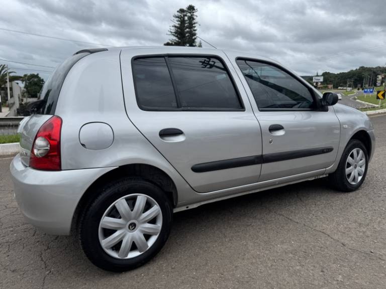 RENAULT - CLIO - 2010/2010 - Prata - R$ 26.900,00