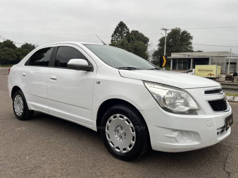 CHEVROLET - COBALT - 2012/2013 - Branca - R$ 44.900,00