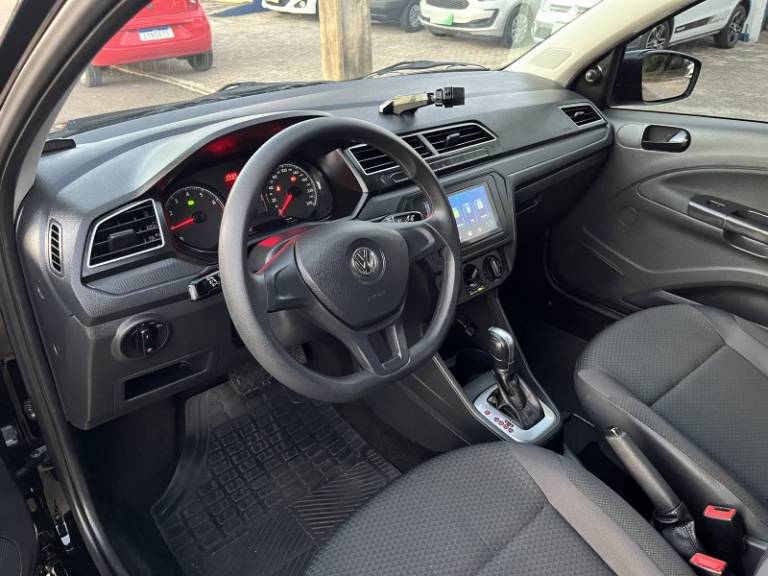 VOLKSWAGEN - VOYAGE - 2021/2022 - Preta - R$ 68.900,00