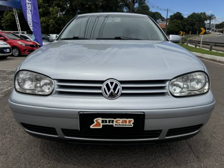 VOLKSWAGEN - GOLF - 2004/2004 - Prata - R$ 32.900,00