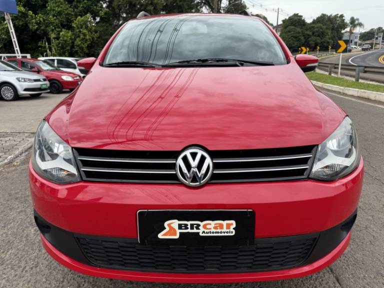 VOLKSWAGEN - SPACEFOX - 2010/2011 - Vermelha - R$ 42.900,00