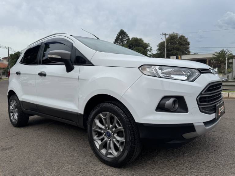 FORD - ECOSPORT - 2013/2014 - Branca - R$ 59.900,00