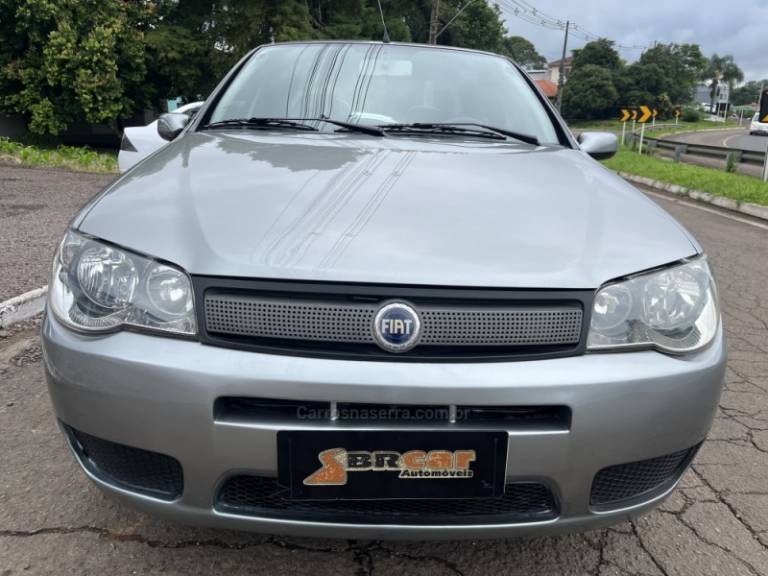 FIAT - SIENA - 2007/2008 - Cinza - R$ 28.900,00