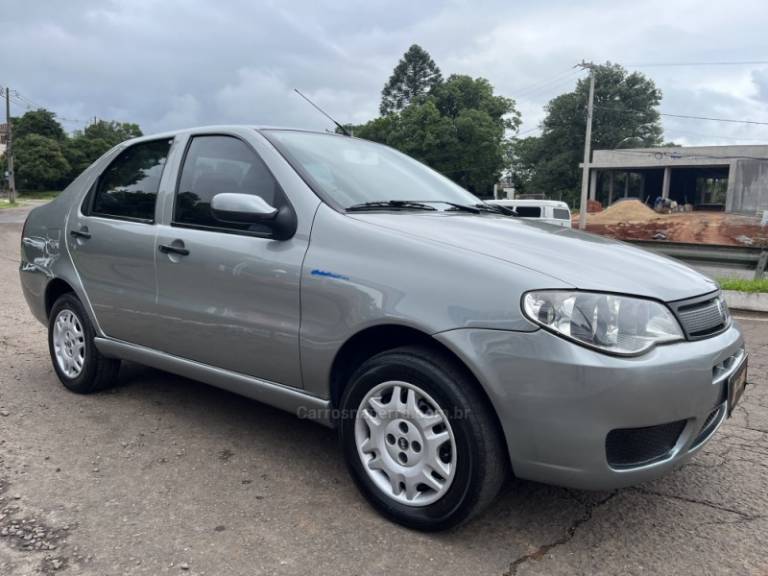 FIAT - SIENA - 2007/2008 - Cinza - R$ 28.900,00