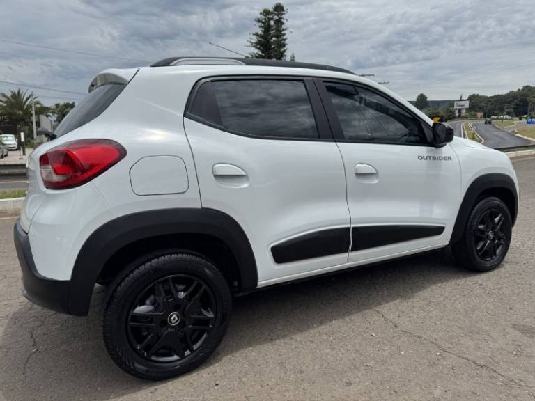 RENAULT - KWID - 2020/2021 - Branca - R$ 52.900,00