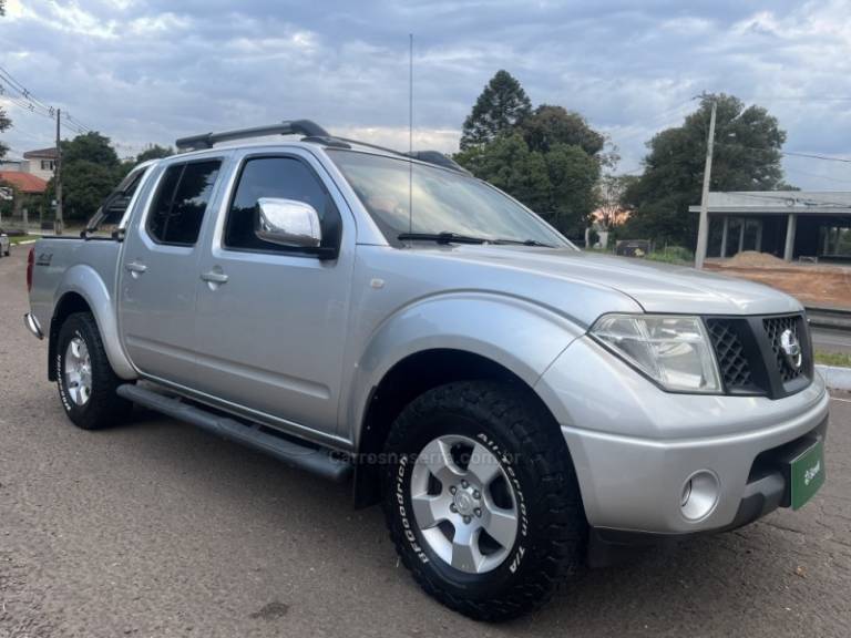 NISSAN - FRONTIER - 2009/2009 - Prata - R$ 84.900,00