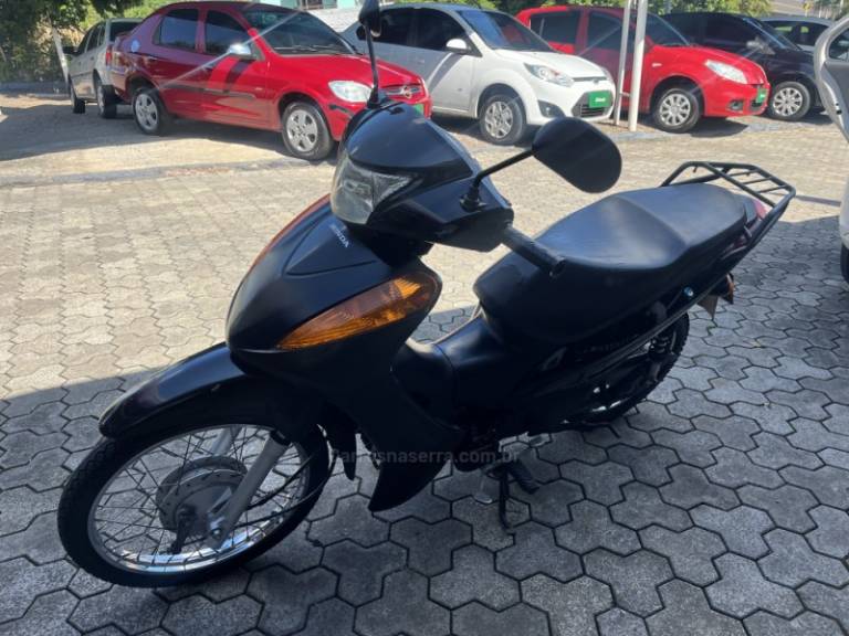 HONDA - BIZ 100 - 2012/2013 - Preta - R$ 8.900,00