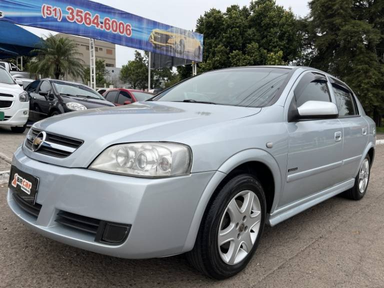 CHEVROLET - ASTRA - 2008/2008 - Prata - R$ 35.900,00