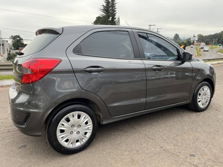 FORD - KA - 2020/2021 - Cinza - R$ 65.900,00