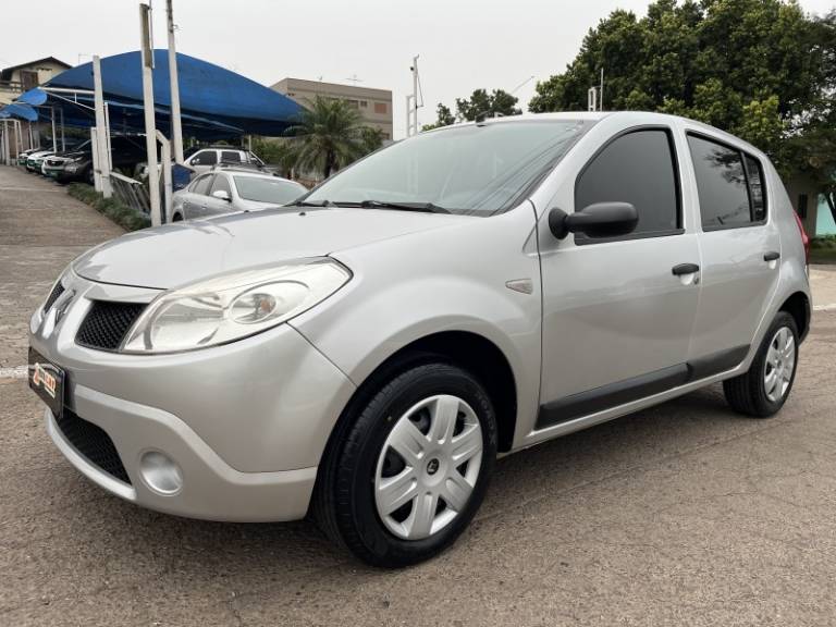 RENAULT - SANDERO - 2008/2008 - Prata - R$ 33.900,00