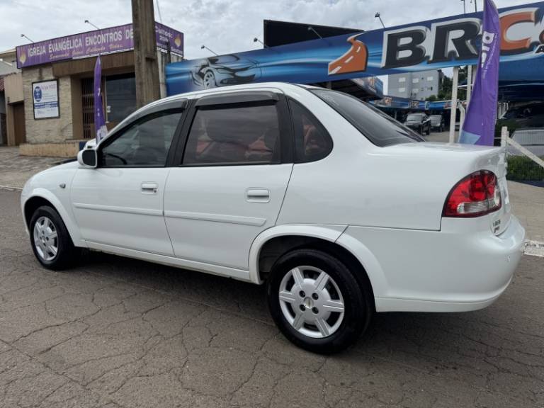 CHEVROLET - CLASSIC - 2013/2014 - Branca - R$ 26.900,00