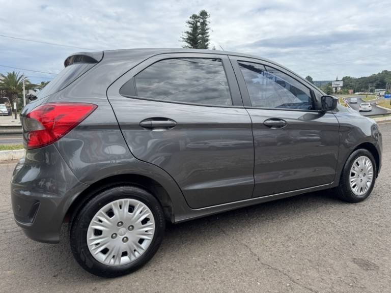 FORD - KA - 2020/2021 - Cinza - R$ 62.900,00