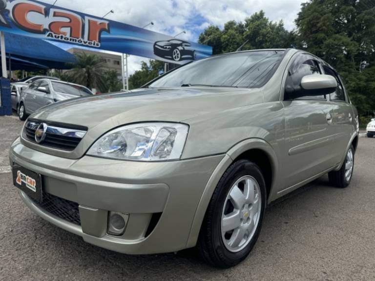 CHEVROLET - CORSA - 2011/2011 - Bege - R$ 33.900,00