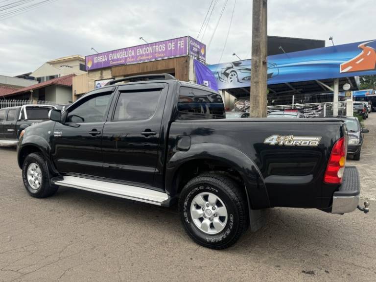 TOYOTA - HILUX - 2006/2007 - Preta - R$ 98.900,00