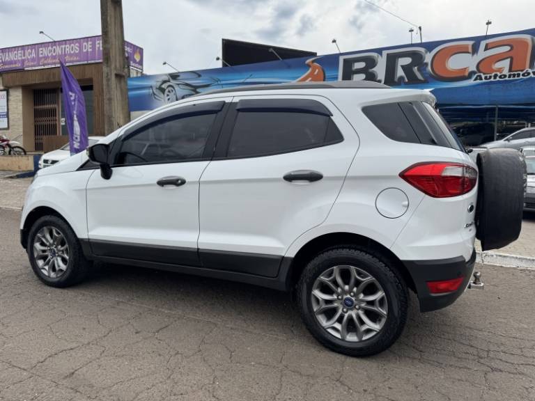 FORD - ECOSPORT - 2013/2014 - Branca - R$ 59.900,00