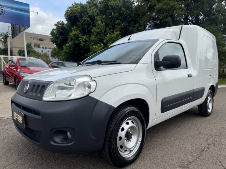 FIAT - FIORINO - 2014/2015 - Branca - R$ 59.900,00